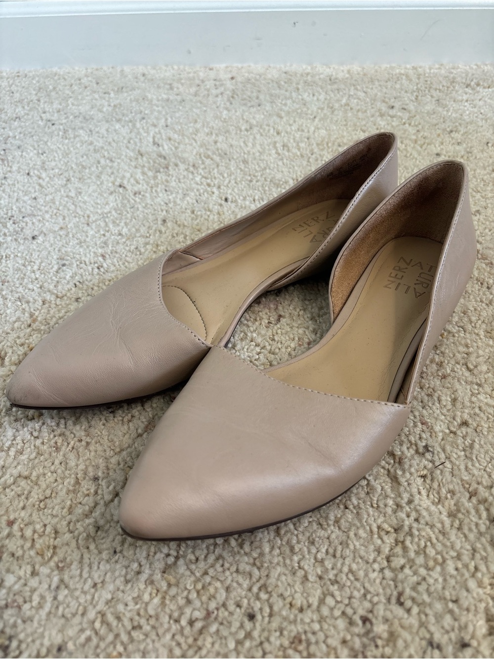 Naturalizer Womens Beige Pointed D’Orsay Flats